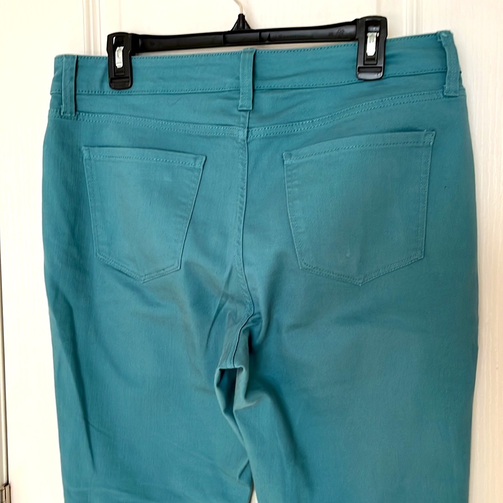 St. John’s Bay Skinny Leg size 12 pants - Picture 3 of 3